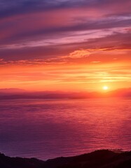 Obraz premium Warm sunset blend: orange, pink, purple tones with soft glow. Dreamy & inviting color gradient. Ideal for sunset themes & gentle backgrounds.