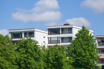 Monotones modernes Wohnhaus, Mehrfamilienhaus, Bremen, Deutschland