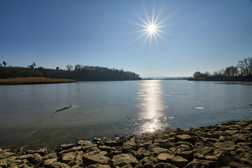 Stausee Stockmühle zugefroren, Westhausen-Lippach, Baden-Württemberg, Deutschland