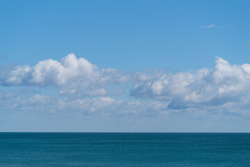 Obraz premium 青い空と青い海 