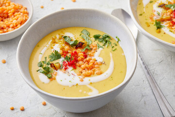 Linsen-Ananas-Suppe