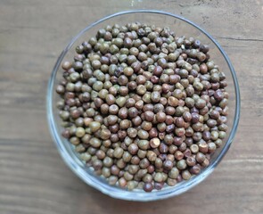 Black peas, parched peas or dapple peas, purple-podded peas or Pisum sativum var arvense
