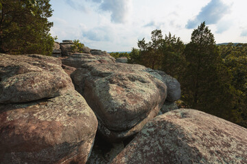 Sandstone formations and cliffs at Garden of the Gods in the Shawnee Forest, Illinois.