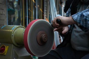 knife sharpener