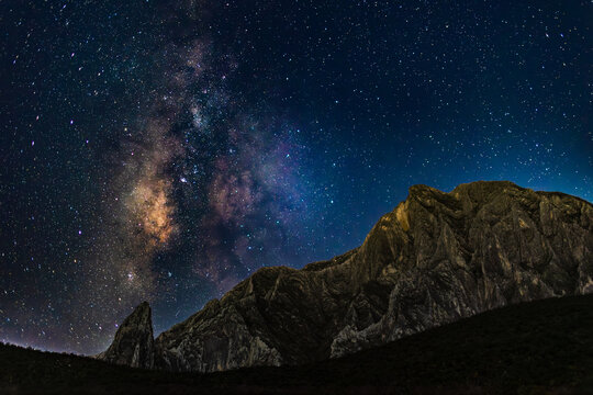 Ca&ntilde;on de Guitarritas bajo la V&iacute;a L&aacute;ctea, La hueste Nuevo Le&oacute;n, Mx