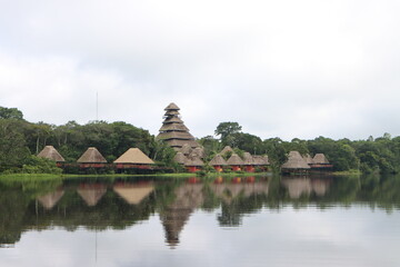 chozas de paisajes en la amazonía. 