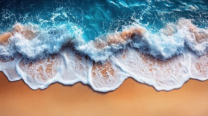 Obraz premium Ocean Waves Crashing on Sandy Shore
