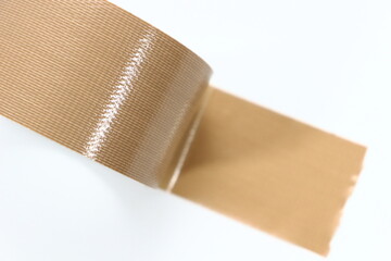 布のガムテープ、梱包作業の相棒