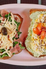 pizza with ham