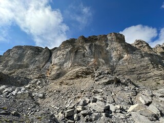 Rocks and stones above Lake Melchsee or Melch Lake and in the Uri Alps mountain massif, Melchtal - Canton of Obwalden, Switzerland (Kanton Obwald, Schweiz)
