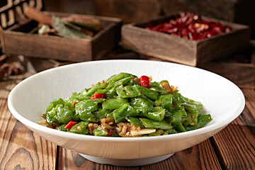 Garlic pork belly with green beans and chili peppers