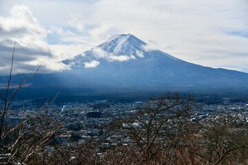 日本の富士山と五重塔