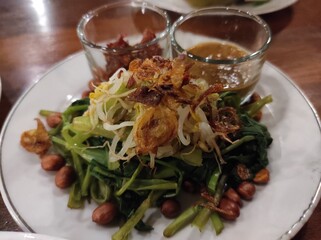 vegetables salad and dressing 