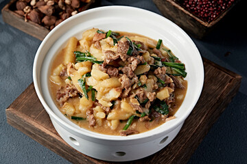 Farmer's Stew with Leeks and Potatoes