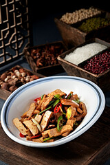 Stir-fried pork belly with chili and dried tofu