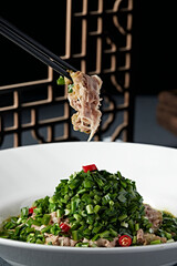 Delicious chive-flavored beef slices