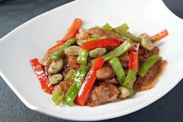 Stir-fried pork skin with Laba garlic and double pepper