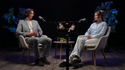 Engaging Conversation on Storytelling With an Expert in a Cozy Podcast Studio Environment