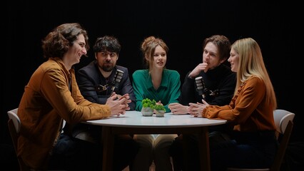 Engaging Podcast Discussion Among Five Media Influencers in a Modern Studio Setting