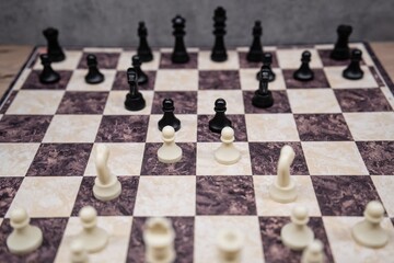 Mid-Game Chess Strategy – Intense Moment on the Board