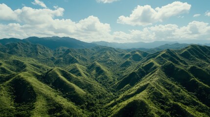 Obraz premium Panoramic Mountain Ranges in Bright Daylight