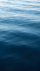 Naklejka premium Vertical photography of a calm water surface, watercolor. with white shades