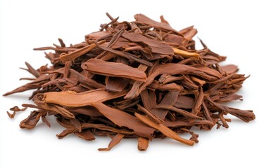 Obraz premium Loose Leaf Brown Tea Pile Studio Shot White Background