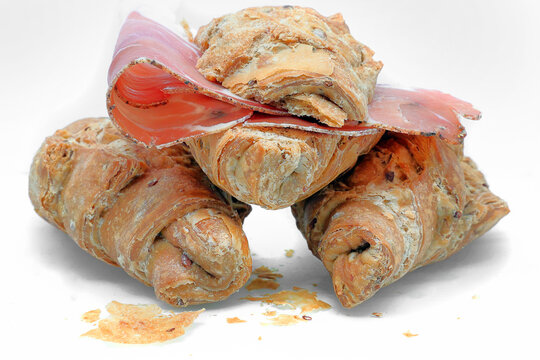 pane croccante con speck  - Powered by Adobe
