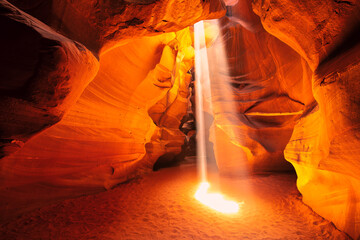 Sunray in antelope canyon near page in arizona usa © emotionpicture