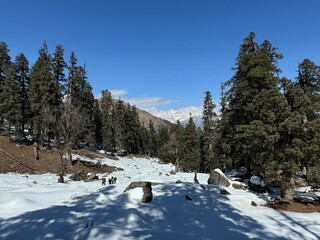 A trip of Mountain and beautifull meeeting with their peoples and click some cinematics