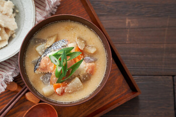 粕汁 - 酒粕を使った日本の伝統的な汁物