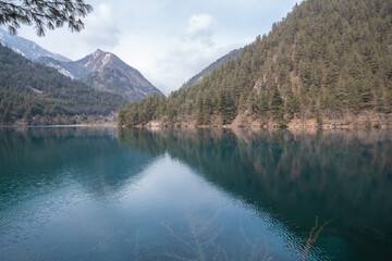 Fototapeta premium Mirror Lake locate in Jiuzhaigou, Sichuan Province, China