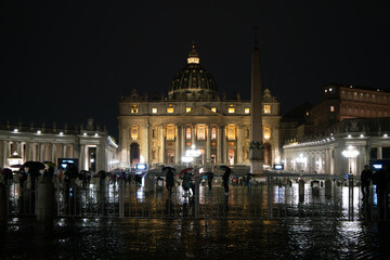 Fototapeta premium St Peter square on a winter rainy day, Vatican City 