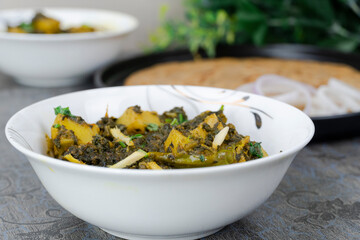 Aloo Palak, Aalo Palak ki bhujya, Potato Spinach Curry