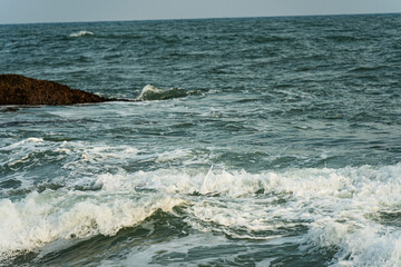 Printemps Éclatant : Jolie Plage au Sri Lanka