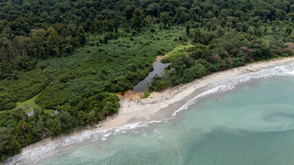 Obraz premium Drone aerial view of Cahuita National Park in the Caribbean of Costa Rica