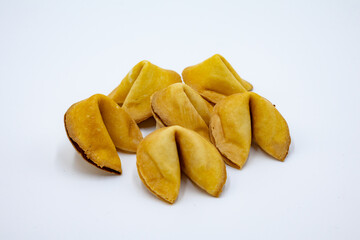 메모를 숨기고있는 맛있어 보이는 포츈쿠키