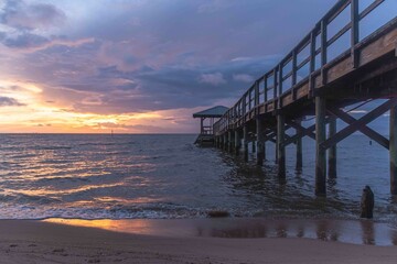 Fototapeta premium PIER AT SUNSET
