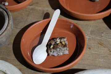 Roman meat with green peeper an pine nut