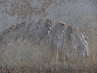 Feuchte und verschmutzte Wand