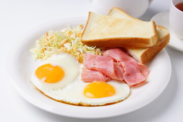 目玉焼きベーコン