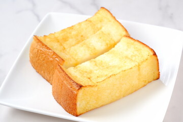 厚切りのフレンチトーストは朝食にぴったり
