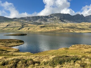 The alpine lake Tannensee or Tannen Lake in the Uri Alps mountain massif, Kerns - Canton of Obwalden, Switzerland (Kanton Obwald, Schweiz)