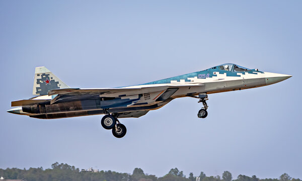 Fighter plane Sukhoi Su-57, performing maneuvers during public Air Show of AeroIndia-2025.