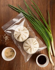Steamed buns & scallions