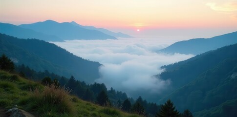 Obraz premium Rolling fog creeping across mountain slopes, obscuring valleys , picture, daybreak