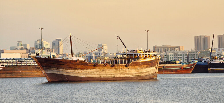 Boat in Dubai deira creek harbour