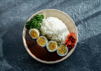 ゆでたまごカレー
