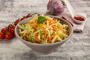 Vegan salad with kohlrabi and carrot