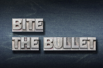 Obraz premium bite the bullet den
